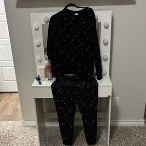 Black Starry Medium Women’s Pajamas Ser